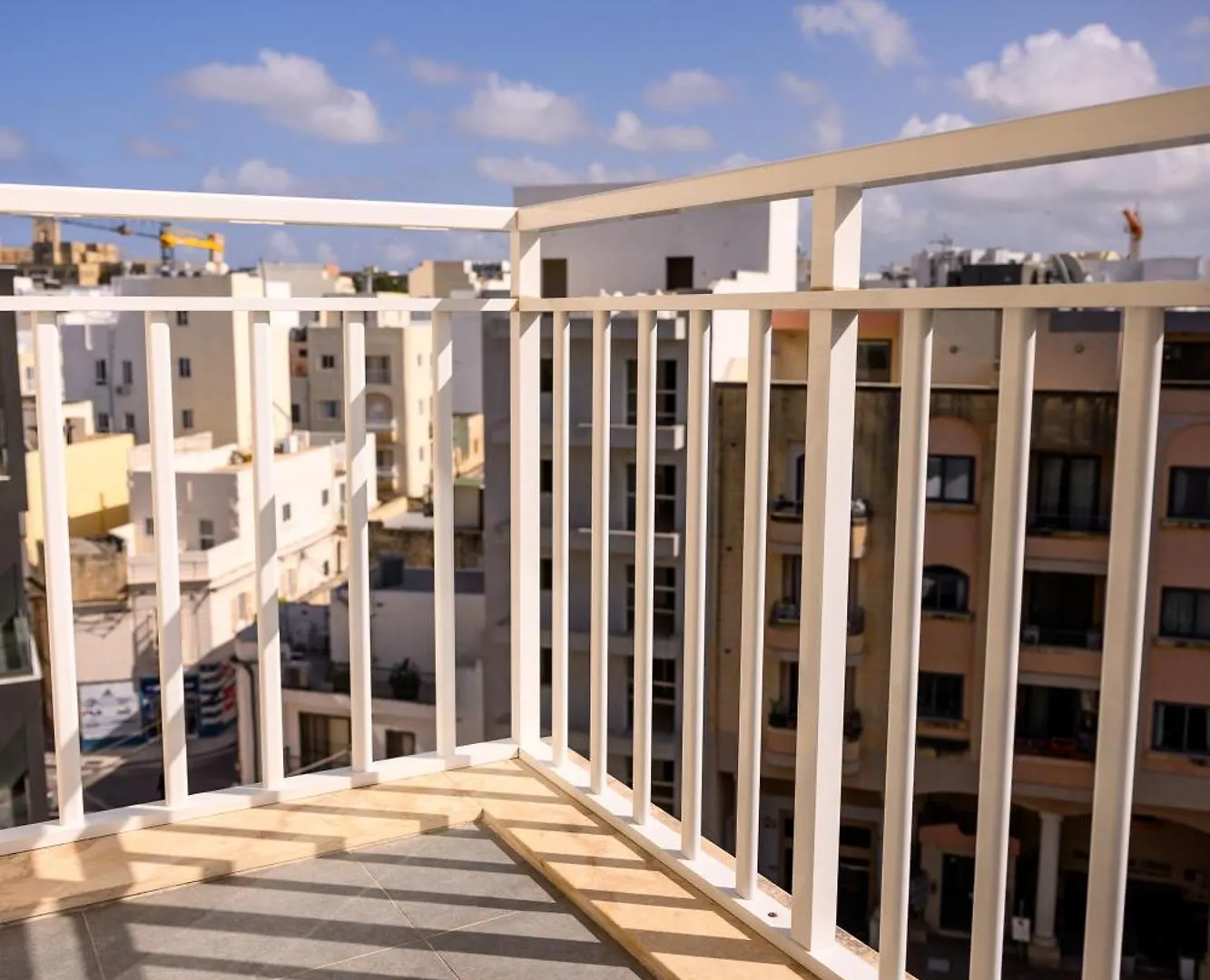 Homestay F11 Room 3, Private Room Two Single Beds Shared Bathroom In Shared Flat Msida Malta