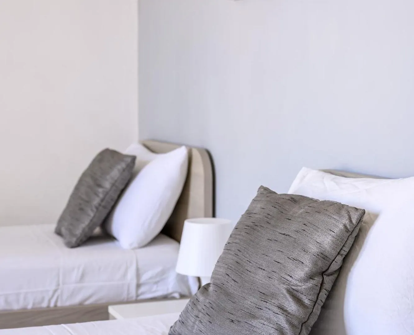 F11 Room 3, Private Room Two Single Beds Shared Bathroom In Shared Flat Msida