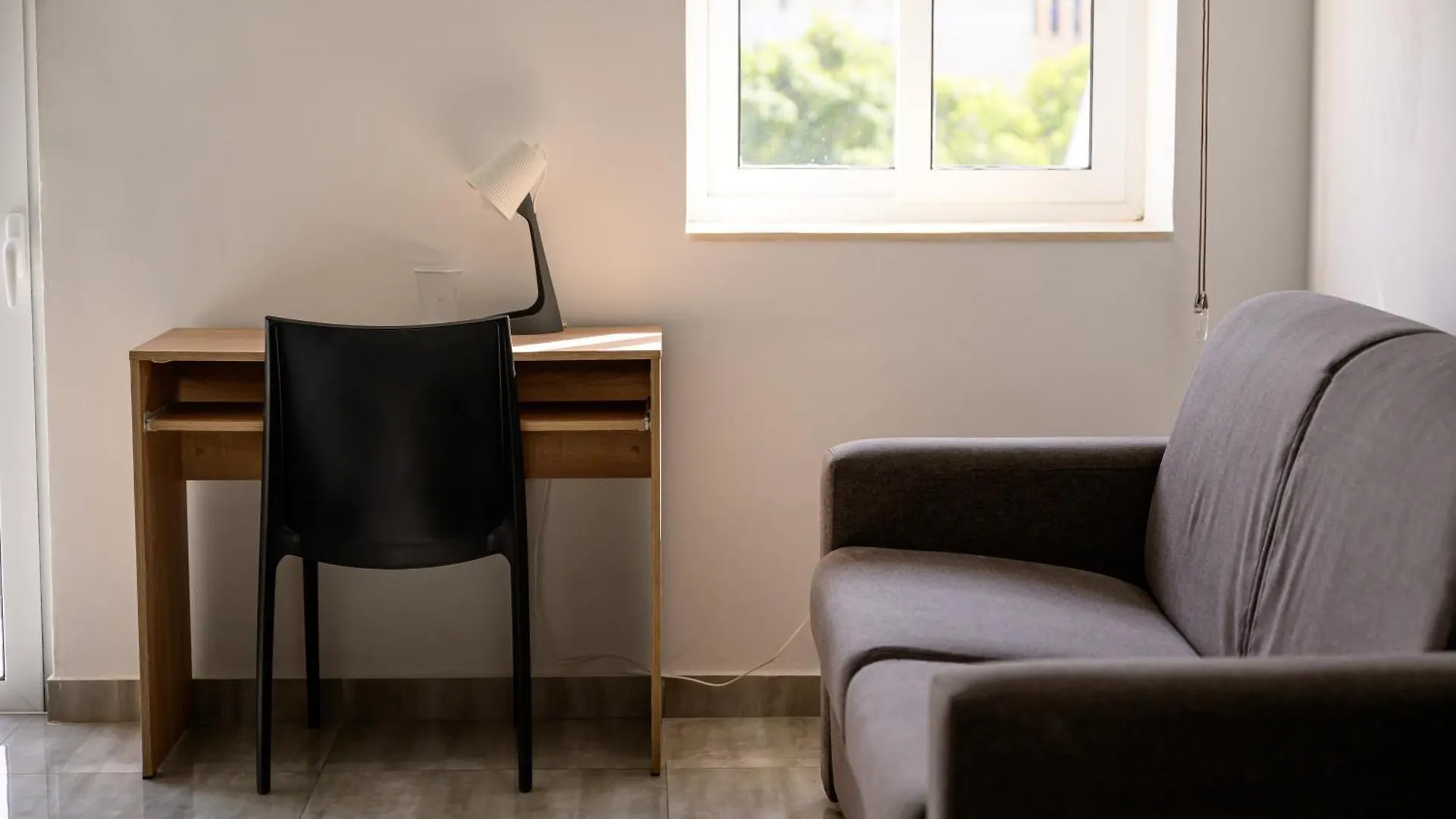 Homestay F11 Room 3, Private Room Two Single Beds Shared Bathroom In Shared Flat Msida